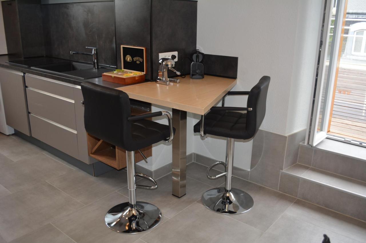 Appartement-Terrasse Parking Prive Meuble De Tourisme 4 Etoiles Belfort Bagian luar foto