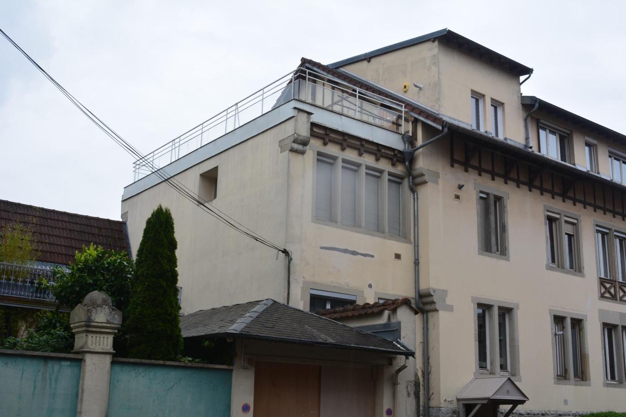 Appartement-Terrasse Parking Prive Meuble De Tourisme 4 Etoiles Belfort Bagian luar foto